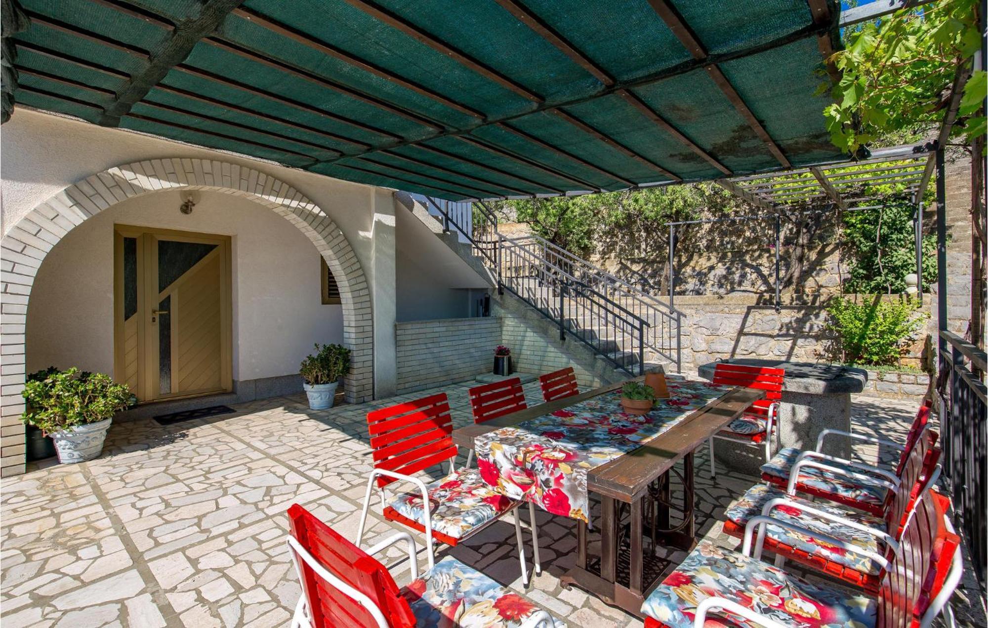 4 Bedroom Awesome Apartment In Sveti Juraj Dış mekan fotoğraf