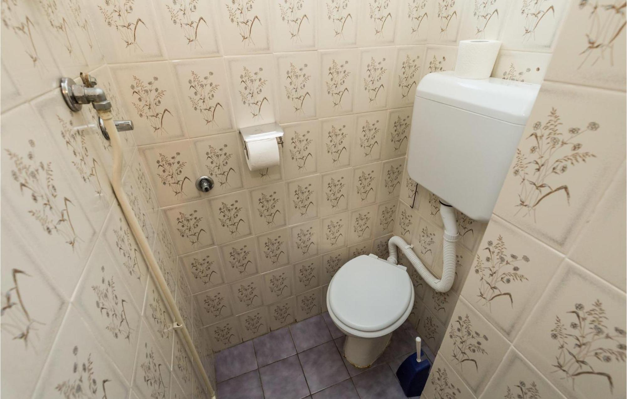 4 Bedroom Awesome Apartment In Sveti Juraj Dış mekan fotoğraf