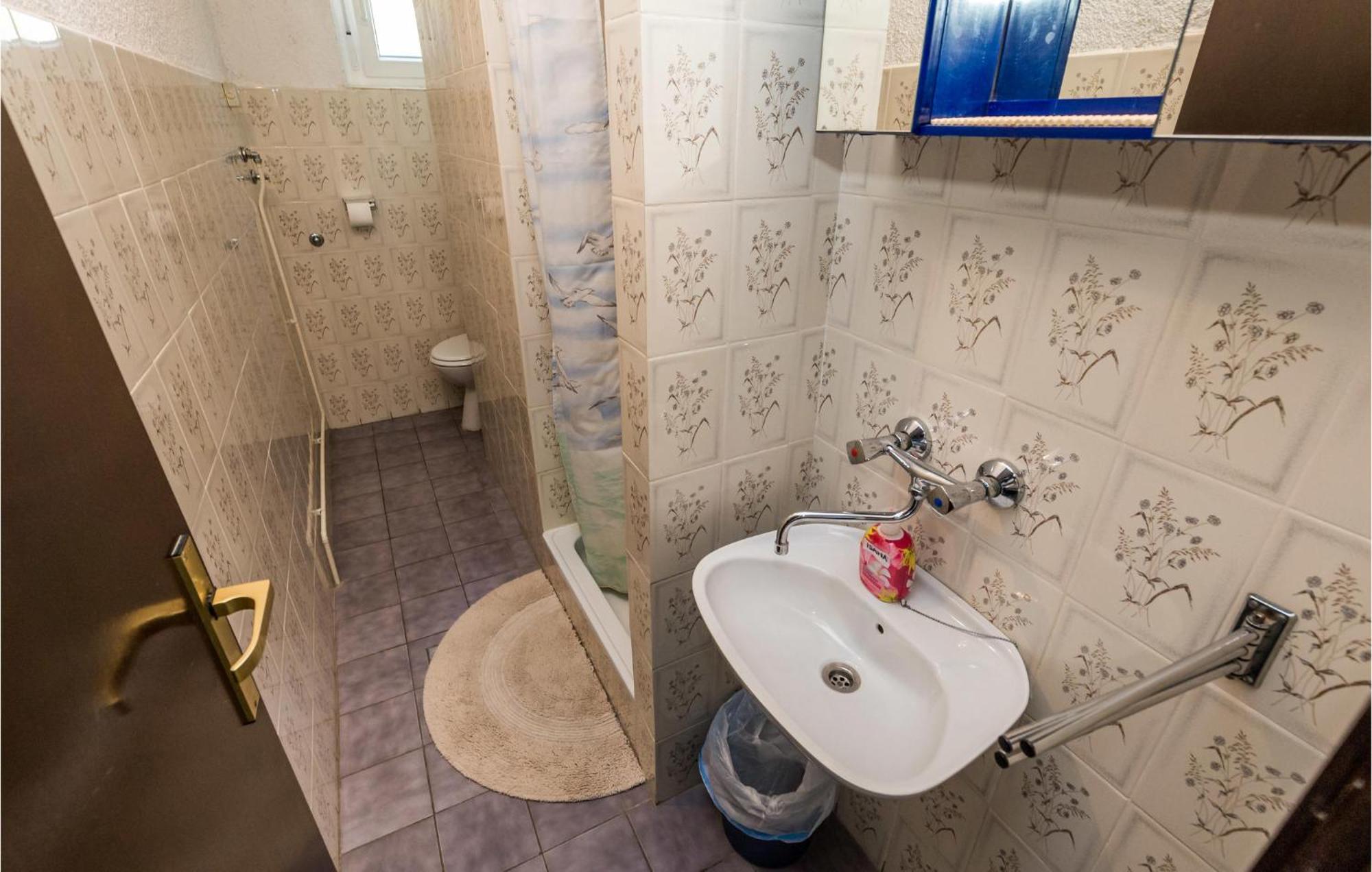 4 Bedroom Awesome Apartment In Sveti Juraj Dış mekan fotoğraf