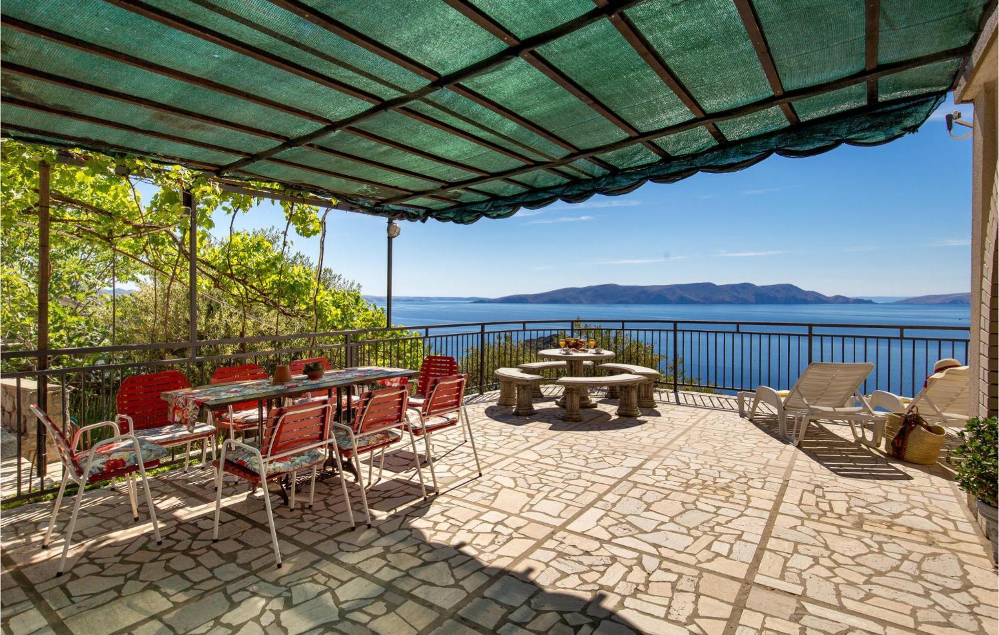 4 Bedroom Awesome Apartment In Sveti Juraj Dış mekan fotoğraf